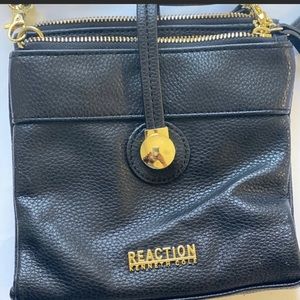 KENNETH COLE REACTION black crossbody bag‎
